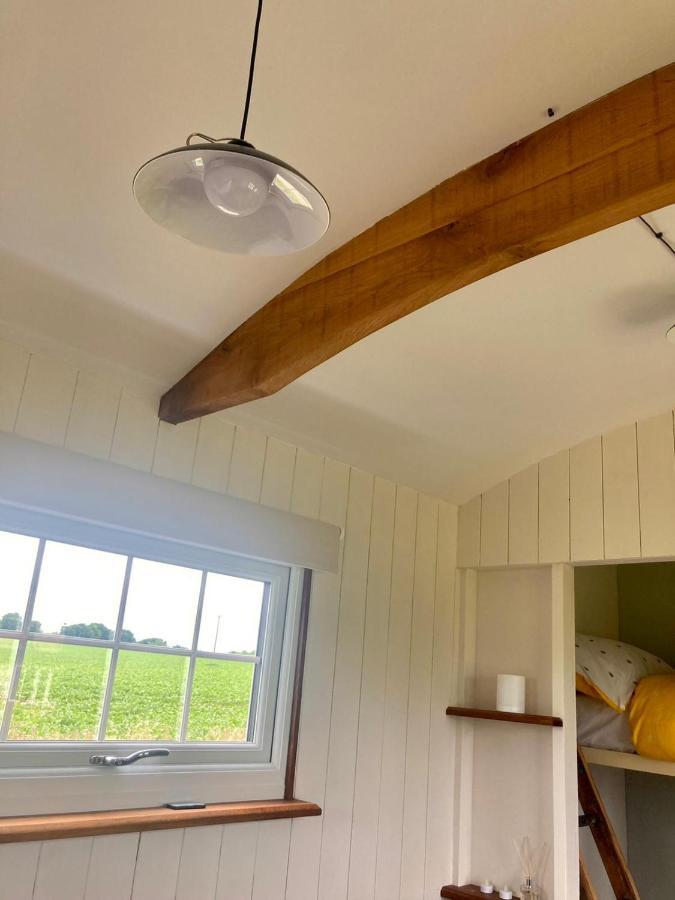 Cranfield Retreat & Glamping & Hobbit House Campsite Long Melford
