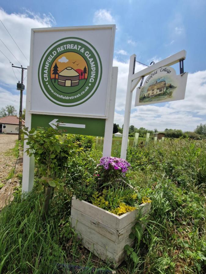 Cranfield Retreat & Glamping & Hobbit House Campsite Long Melford