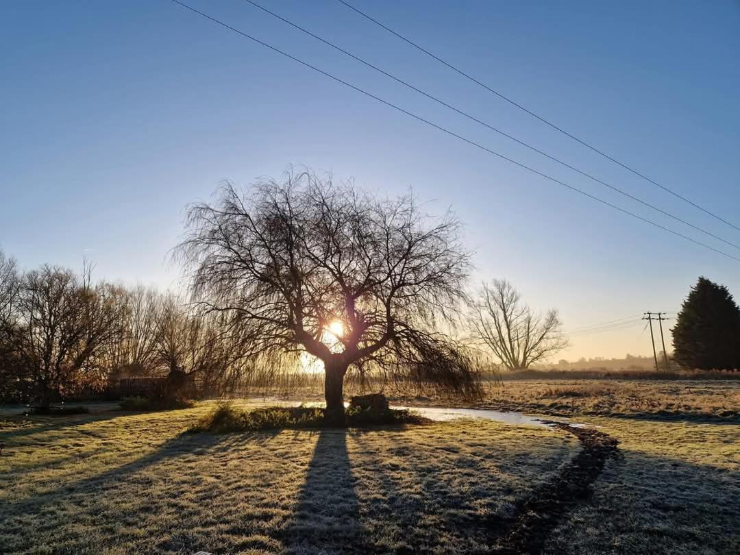 Cranfield Retreat & Glamping & Hobbit House